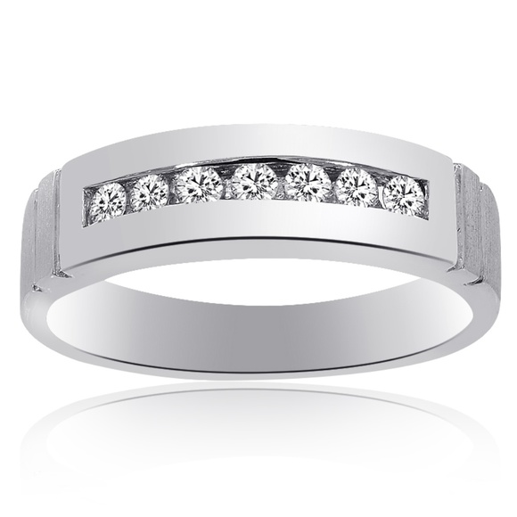 0.35 Carat Mens Round Cut Diamond Wedding Band 14K